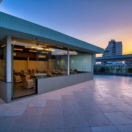 Exora Inn Ahmedabad Buitenkant foto