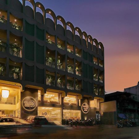 Exora Inn Ahmedabad Buitenkant foto
