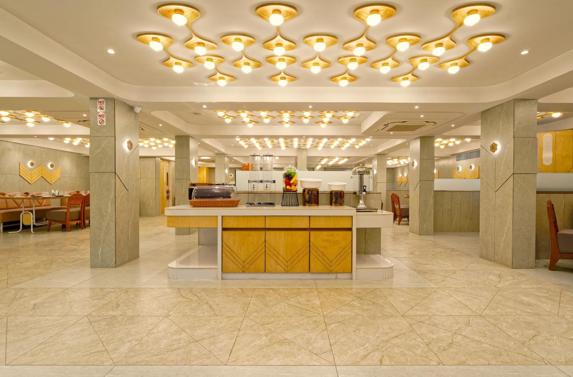 Exora Inn Ahmedabad Buitenkant foto