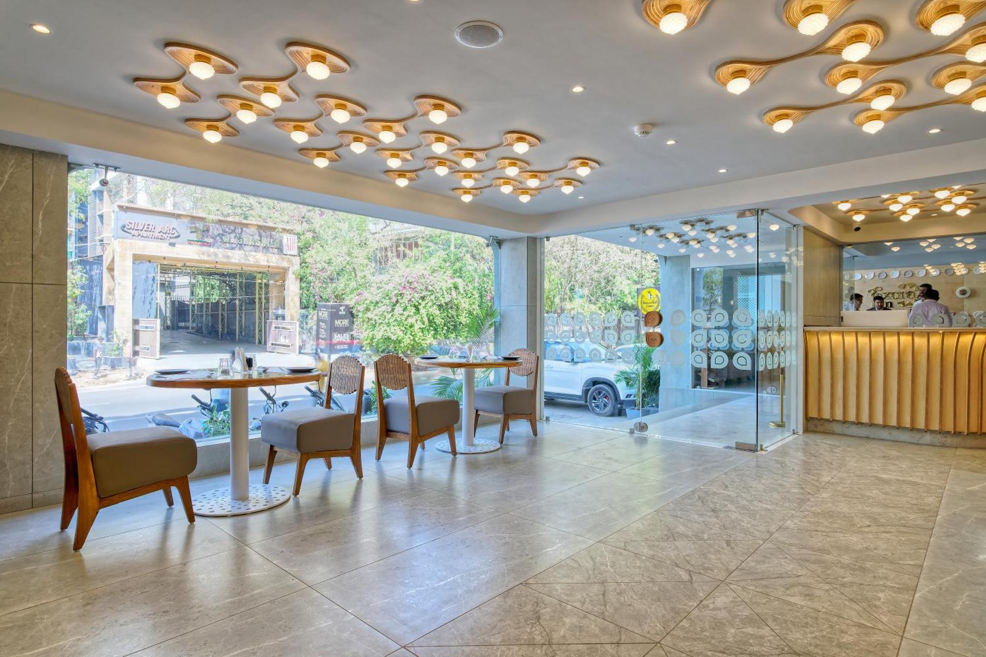 Exora Inn Ahmedabad Buitenkant foto